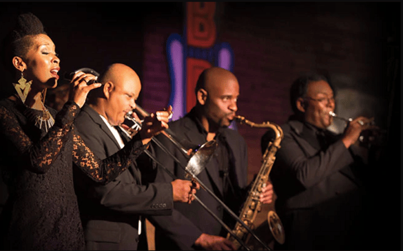 Holland America MS Konigsdam BB King.png